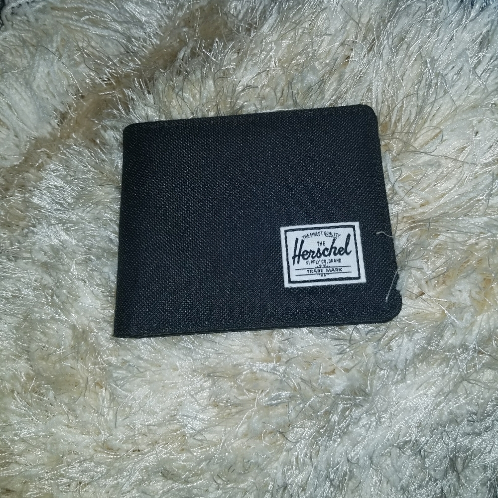 Hershel Bifold Mens Wallet